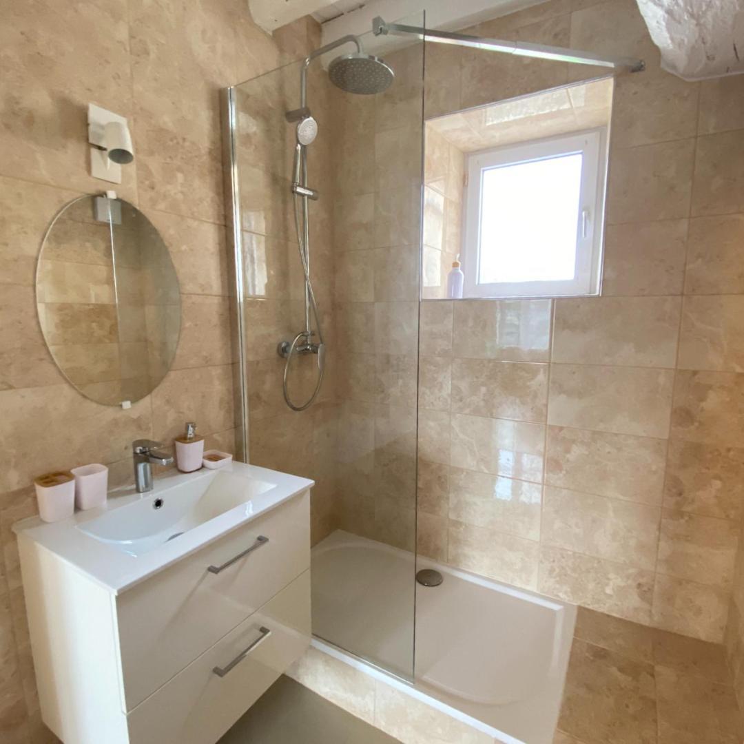 Charmant Studio A Etampes Apartment Екстериор снимка