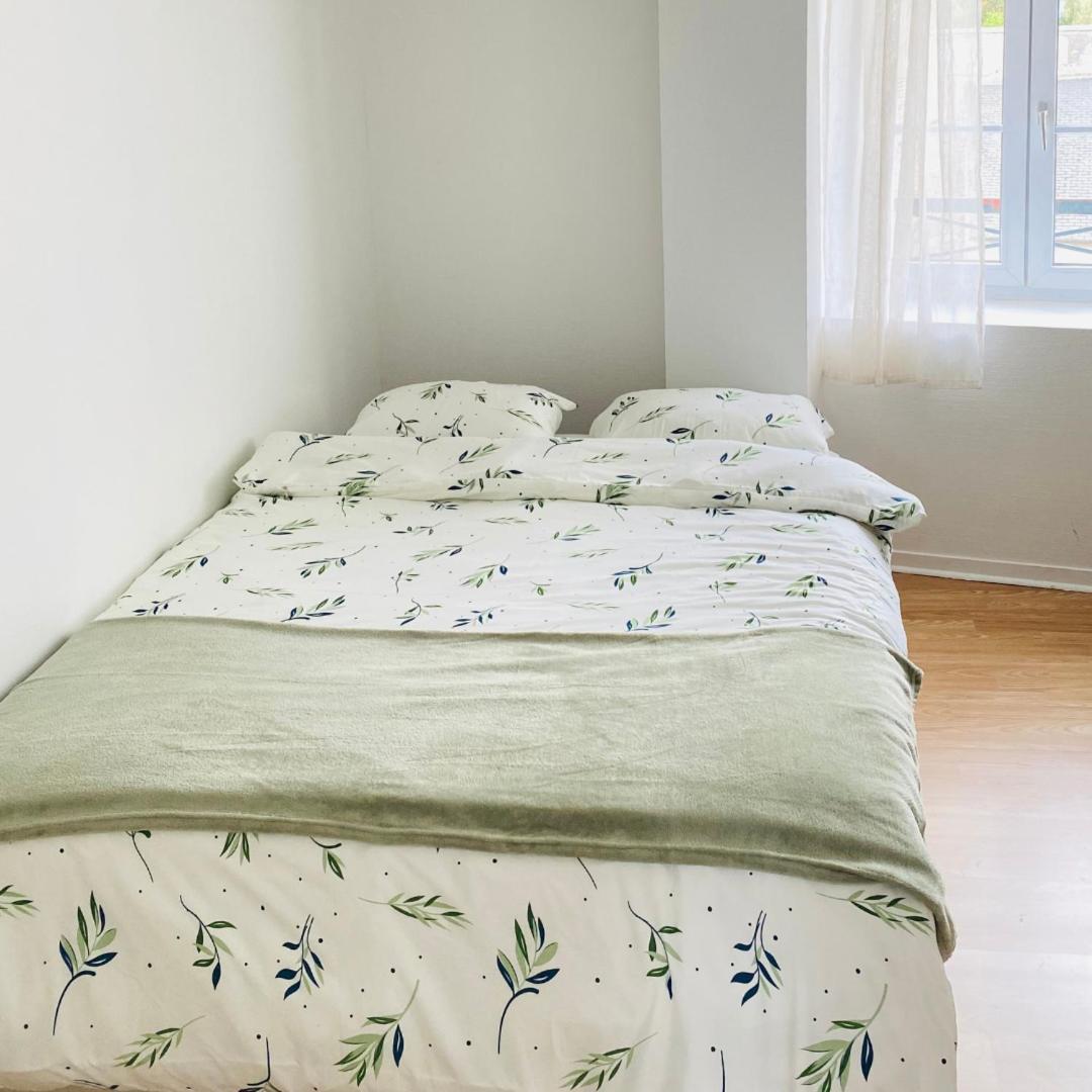 Charmant Studio A Etampes Apartment Екстериор снимка